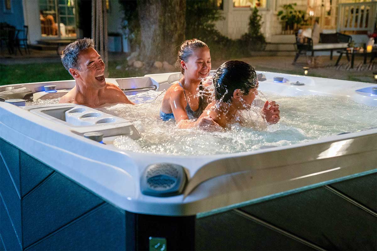 Maxxus Premium Plus 880 sērijas SPA vanna 